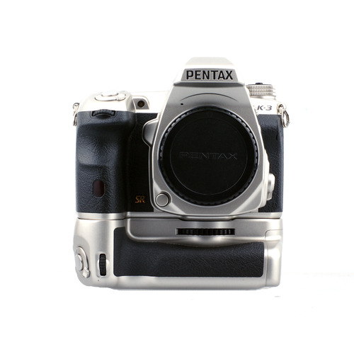 {판매완료}[중고]펜탁스 PENTAX K-3 Premium Silver Edition (세로그립 포함)