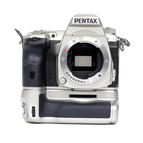 {판매완료}[중고]펜탁스 PENTAX K-3 Premium Silver Edition (세로그립 포함) / 실버